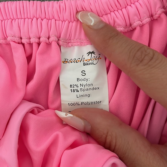 Pink Bikini - Picture 2 of 4